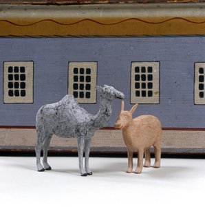 Kamel und Nashorn vor der Arche Noah, ca. 1840 (bemaltes Holz) von German School