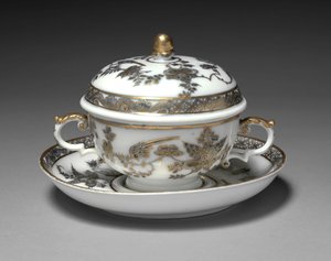 Gedeckte Schale und Teller, Hersteller Meissener Porzellanmanufaktur, Deutschland, 1730-1740 von German School