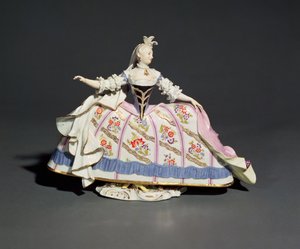 Meissener Figur einer Frau von German School
