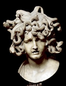 Kopf der Medusa, Marmorskulptur von Gian Lorenzo Bernini