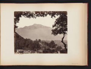 Ansicht von Capri vom Festland, Italien von Giorgio Sommer