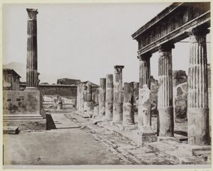 Tempel der Venus in Pompeji von Giorgio Sommer