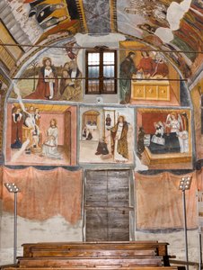 Die Haupttür der Botoneri-Kapelle mit den Gemälden, die die Passion Christi darstellen von Giovanni di Cherasco Botoneri