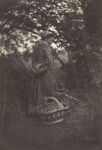 Frau steht mit Korb auf dem Boden, 1870 von Giraudon