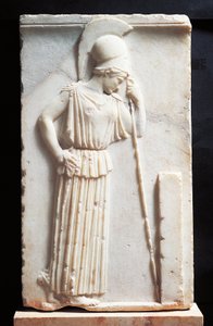 Relief, das die trauernde Athena vor einer Stele zeigt von Greek