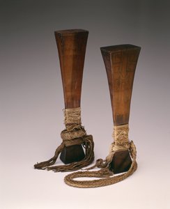 Zwei Kriegsknüppel, wahrscheinlich 19. Jahrhundert