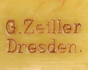 Detail eines männlichen anatomischen Ecorché-Modells, das Muskeln, Arterien und Venen, den Kreislauf und das Nervensystem zeigt