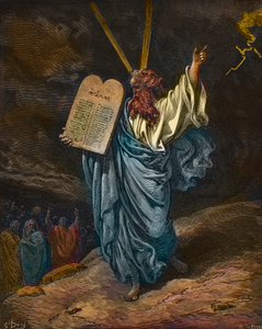Darstellung von Moses mit den neuen Gesetzestafeln auf dem Berg Sinai - Gravur von Gustave Doré (1832-1883) - spätere Kolorierung