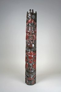 Totempfahlmodell von Haida
