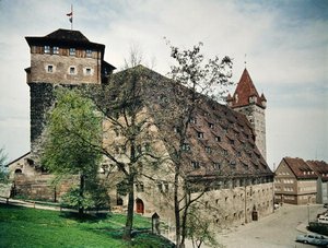 Ansicht der Mauthalle, ursprünglich als Kornspeicher erbaut um 1500