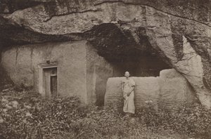 Ruinenstädte von Ceylon: Überreste von Felswohnungen in Mihintale von Henry W. Cave