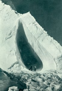 Der Arch Berg von außen, ca. 1910-1913, 1913