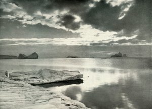 Der Fall der langen Polarnacht, ca. 1910-1913 von Herbert Ponting