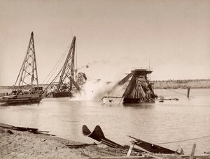 Sprengung eines Baggers in einem Kanal von Hippolyte Arnoux