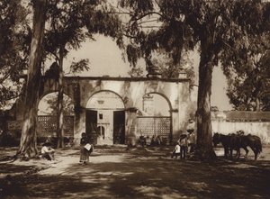 Mexiko: Xochimilco, Eingang zur Kirche von Hugo Brehme