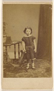 D.A. Totter [kleines Mädchen, stehend] von I. Clarke