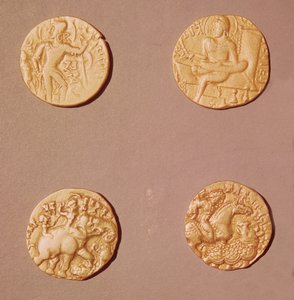Dinars von Samudragupta (335-375) und Kumargupta I (415-454) (Gold)