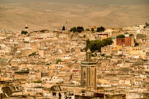 Ein Blick auf die Medina in Fes, Marokko, 2017