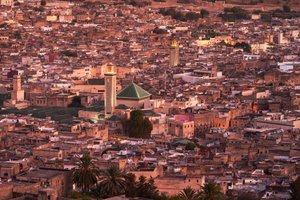 Ein Blick auf die Medina von Fes, Marokko, 2019 (Foto)