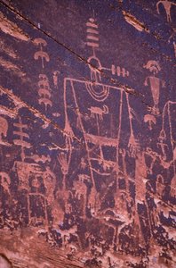Anasazi Felskunst - Utah ist reich an Anasazi Klippenwohnungen und Felskunst