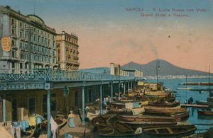 Neapel - Blick auf das Grand Hotel Santa Lucia und den Vesuv von Italian Photographer