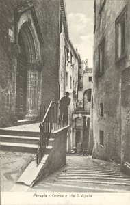 Perugia: Kirche und Via S. Agata von Italian Photographer