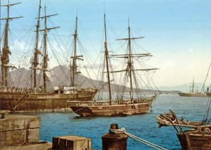 Schoner in der Bucht von Neapel mit Vesuv im Hintergrund, veröffentlicht um 1900