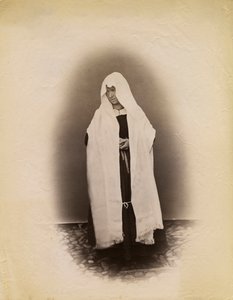 Frau in Witwentracht, Parre, Lombardei, Italien, Fotografie von Premiata Fotografia Taramelli, Bergamo