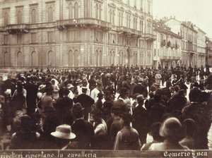 Bürger fordern die Kavallerie von General Bava Beccaris heraus, während der Unruhen in Mailand, 6.-9. Mai 1898