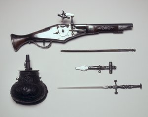Gruppe von Waffen: Radschlosspistole, Wickelschlüssel, Pulverflasche und Stilett von Italian School