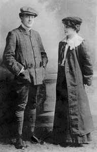 Mabel Hackney und Laurence Irving, 1907 von J. Beagles and Co.