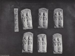 Die Biddenden Maids Charity, die berühmten Kuchen von J. Benjamin Stone
