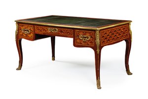 Spät Louis XV bureau plat, drittes Viertel des 18. Jahrhunderts