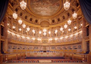 Ansicht des Inneren der Königlichen Oper von Versailles von Jacques Ange Gabriel