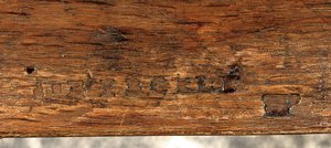 Detail einer späten Louis XV Kommode, drittes Viertel des 18. Jahrhunderts von Jacques Birckle