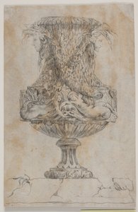 Prydvase mit zwei Köpfen und zwei Wassernymphen. Kopie nach Pl. 20 in der Suite der 1746 von Saly gezeichneten Vasen. "Vasa a se inventa..."