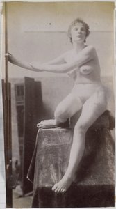 Studie eines weiblichen Aktmodells, sitzend und von vorne gesehen, im Atelier von Jacques de Lalaing von Jacques Lalaing (attributed to)
