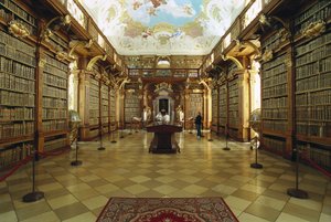 Ansicht der Bibliothek des Stifts Melk nach einem Entwurf von Jakob Prandtauer (1660-1726). Frühes 18. Jahrhundert. Österreich von Jakob Prandtauer