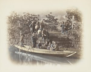 Ein Boot am Flussufer, Japan von Japanese Photographer