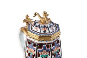Seltene elegant montierte Imari-Kaffeekanne mit Deckel