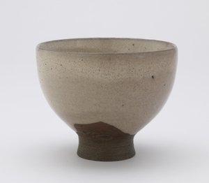 Inkyuzan-Ware-Teeschale in Goki-Form, mit eingedrücktem Zeichen, Teeschale (gokijawan), ca. 1804-25