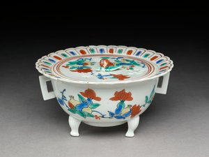 Koro-Schale mit flachem Deckel, Kakiemon-verwandte Ware, 1680-1700 von Japanese School
