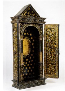 Namban christliches tragbares Heiligtum, entworfen zur Aufnahme einer religiösen Statuette, Momoyama-Periode von Japanese School