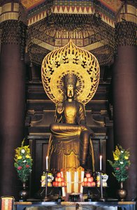 Statue von Buddha im Shitennojiji-Tempel, Kansai, Osaka, Japan, 6. Jahrhundert von Japanese School