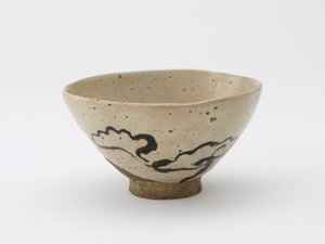 Teeschale mit Design des Pilzes der Unsterblichkeit, Edo-Periode, 18.-19. Jahrhundert