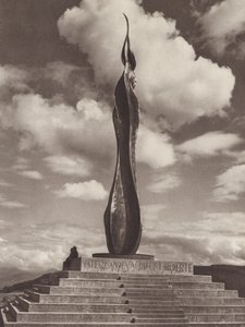 Schweiz: Kriegerdenkmal auf der Forch, nahe Zürich von Jean Gaberell