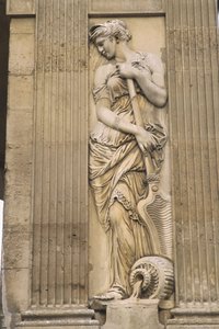 Frankreich, Paris, Les Halles, Fontaine des Innocents, Steinschnitzerei, Statue einer Frau von Jean and Lescot Pierre Goujon