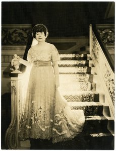 Mrs Frank G Logan aus Chicago, Kunstmäzenin von Jessie Tarbox Beals