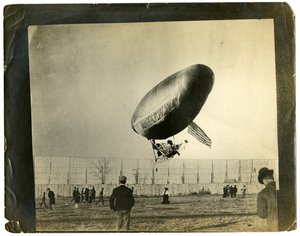 Luftschiff "Ville de St Mande" von Jessie Tarbox Beals