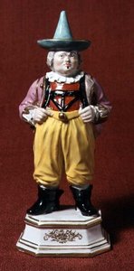Figur eines Hofnarren, nach einem Stich von Boetius, Meissen, Mitte des 18. Jahrhunderts